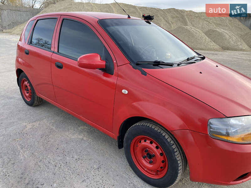 Хэтчбек Chevrolet Aveo 2006 в Броварах