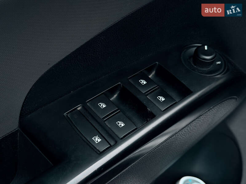 Седан Chevrolet Aveo 2017 в Тернополе фото 24 Седан Chevrolet Aveo 2017 в Тернополе