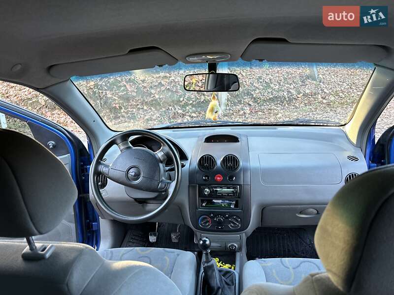 Хэтчбек Chevrolet Aveo 2005 в Ужгороде фото 6 Хэтчбек Chevrolet Aveo 2005 в Ужгороде