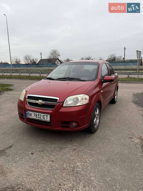 Седан Chevrolet Aveo 2005 в Рівному