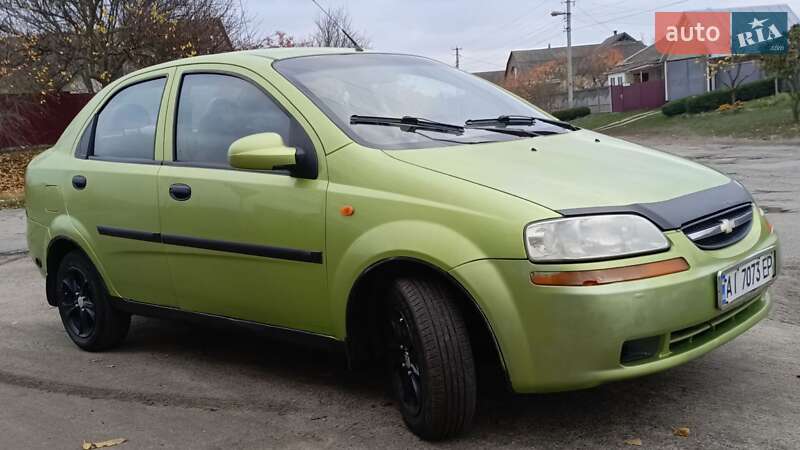 Седан Chevrolet Aveo 2004 в Звенигородці