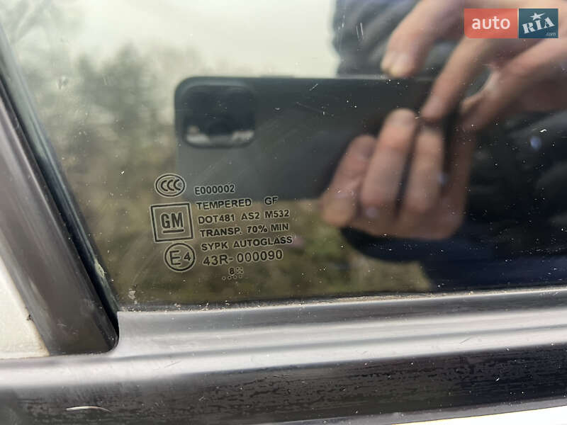 Седан Chevrolet Aveo 2009 в Киеве