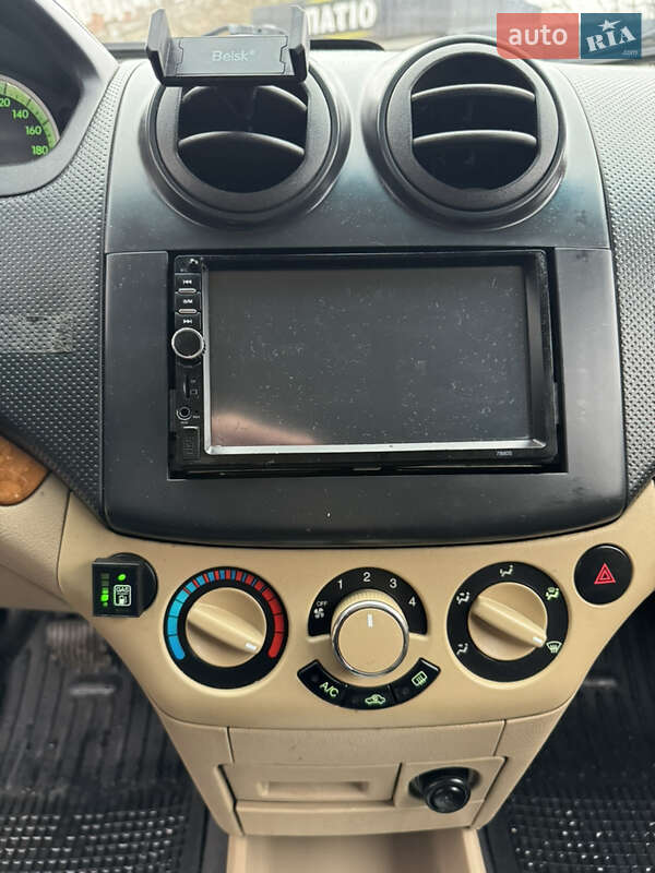 Седан Chevrolet Aveo 2008 в Хмельницком