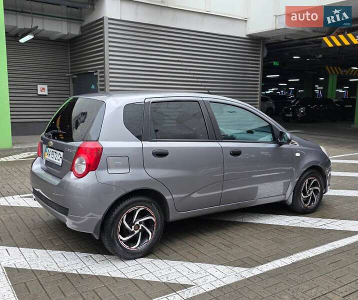 Хэтчбек Chevrolet Aveo 2011 в Киеве