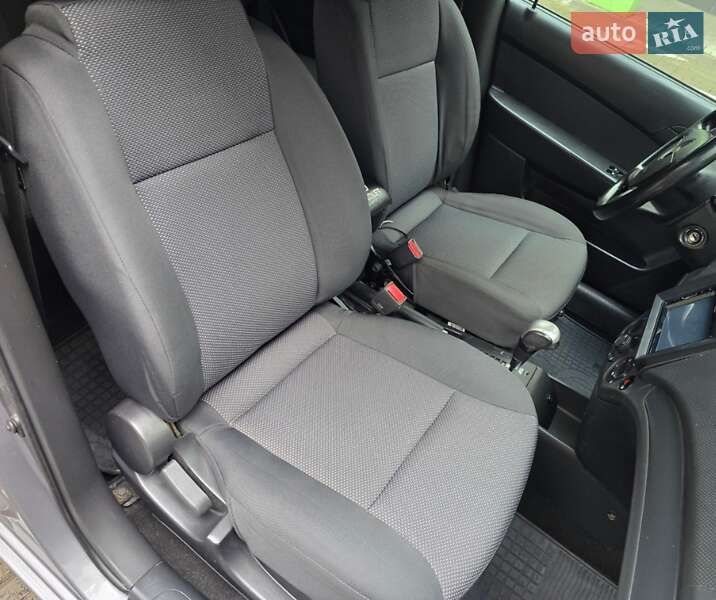 Хэтчбек Chevrolet Aveo 2011 в Киеве