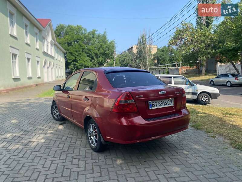Седан Chevrolet Aveo 2006 в Миколаєві