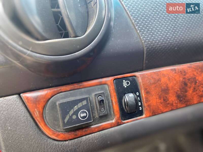 Седан Chevrolet Aveo 2006 в Миколаєві