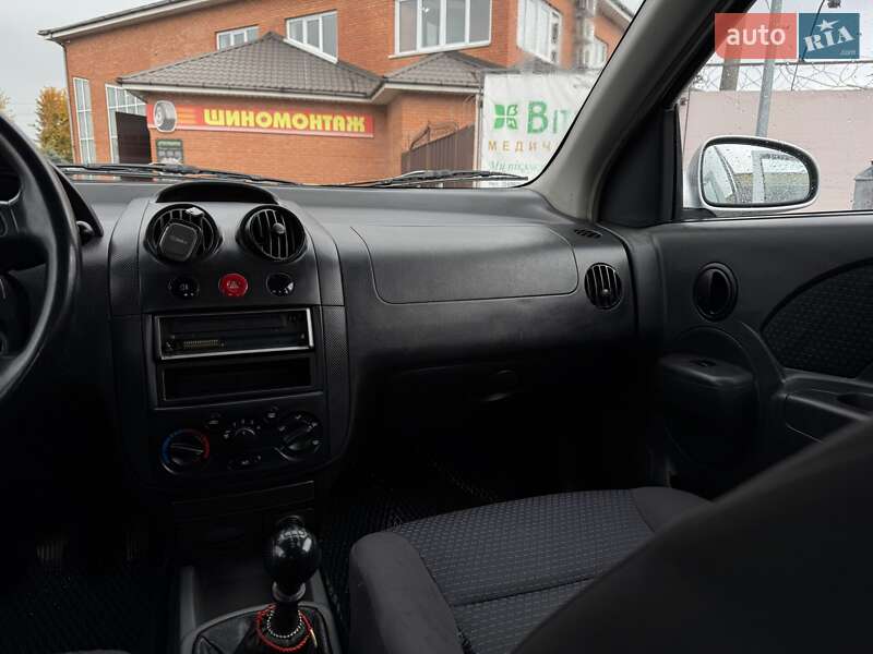 Седан Chevrolet Aveo 2005 в Білій Церкві
