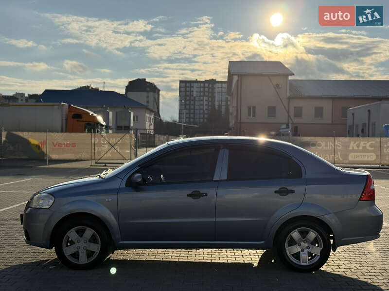 Седан Chevrolet Aveo 2007 в Ивано-Франковске
