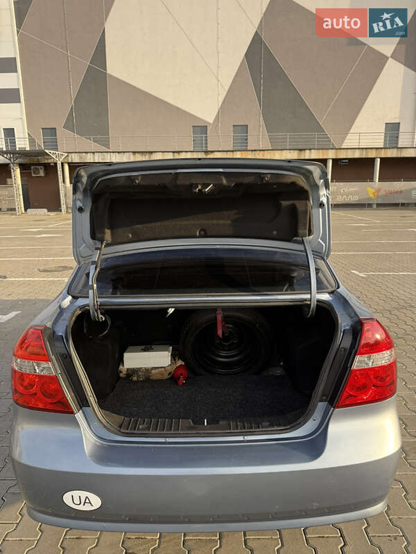 Седан Chevrolet Aveo 2007 в Ивано-Франковске