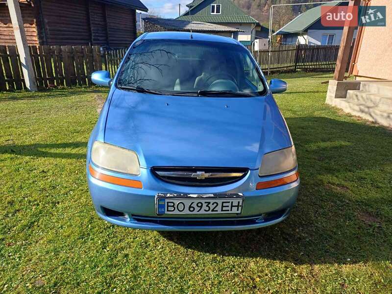 Седан Chevrolet Aveo 2005 в Косові