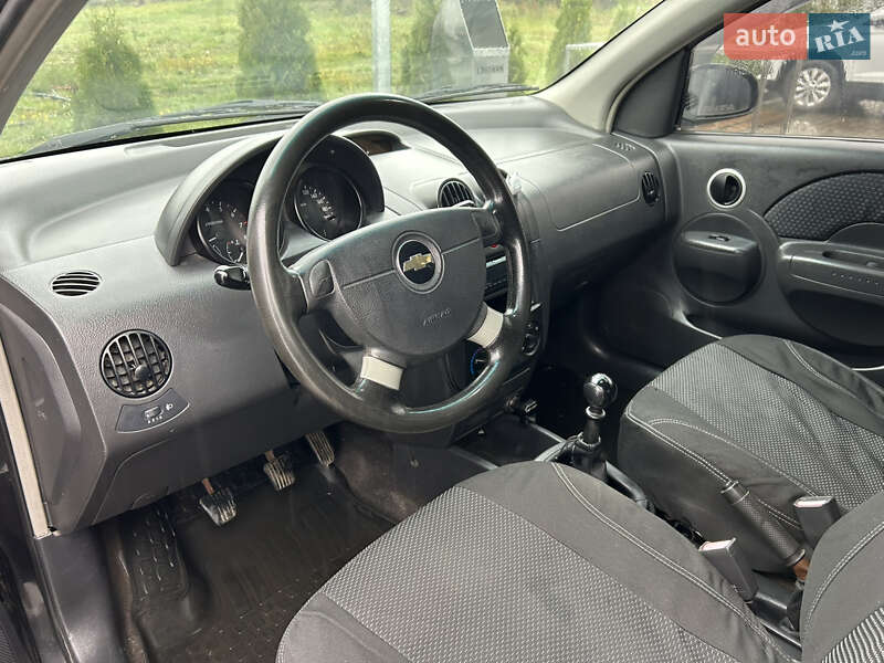 Хэтчбек Chevrolet Aveo 2007 в Малине