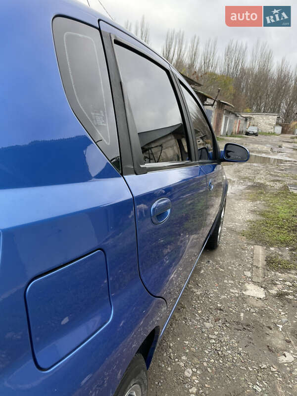 Хэтчбек Chevrolet Aveo 2008 в Желтых Водах