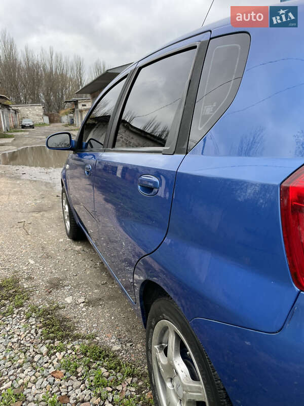 Хэтчбек Chevrolet Aveo 2008 в Желтых Водах