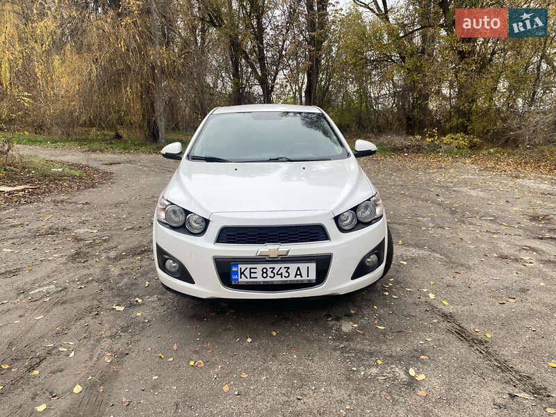 Седан Chevrolet Aveo 2014 в Дніпрі