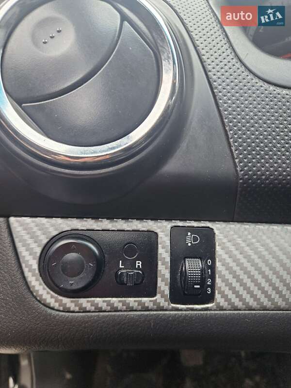 Седан Chevrolet Aveo 2008 в Сумах