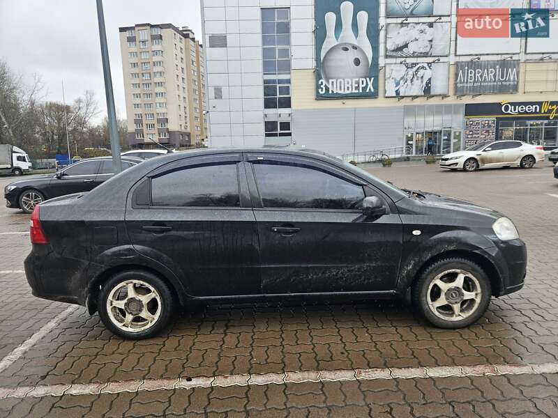 Седан Chevrolet Aveo 2008 в Сумах