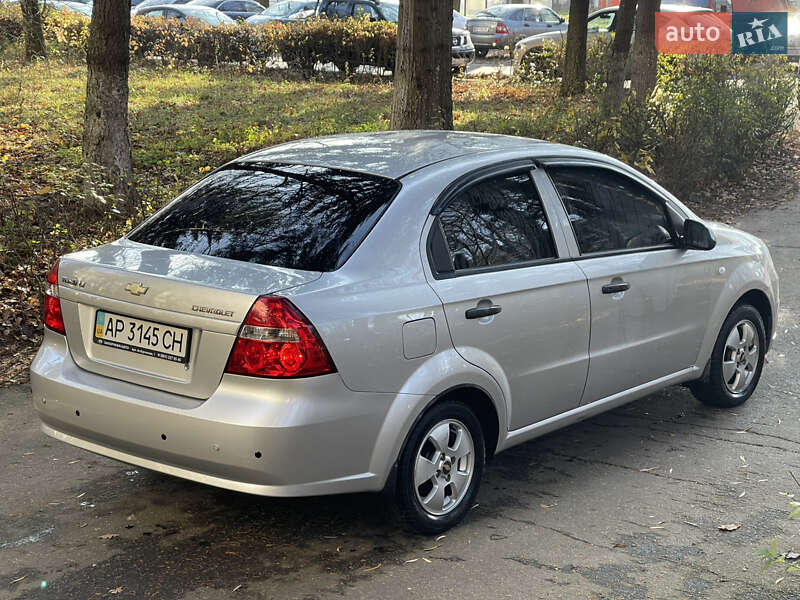 Седан Chevrolet Aveo 2011 в Вінниці