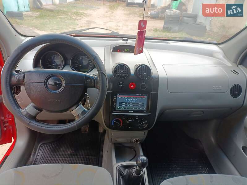 Седан Chevrolet Aveo 2004 в Житомире