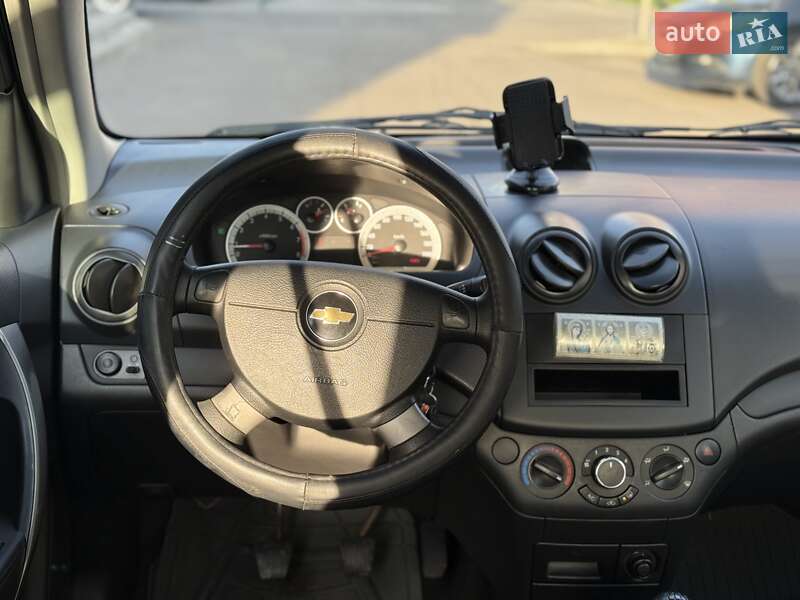 Седан Chevrolet Aveo 2008 в Киеве фото 10 Седан Chevrolet Aveo 2008 в Киеве
