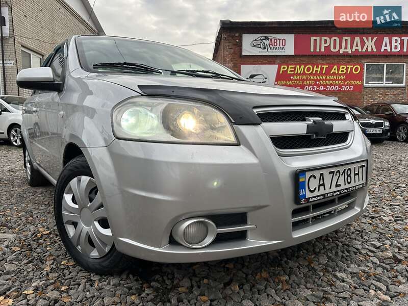 Седан Chevrolet Aveo 2008 в Смеле