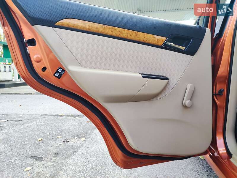 Седан Chevrolet Aveo 2008 в Днепре фото 43 Седан Chevrolet Aveo 2008 в Днепре
