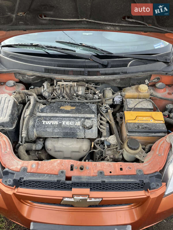 Седан Chevrolet Aveo 2007 в Хотине