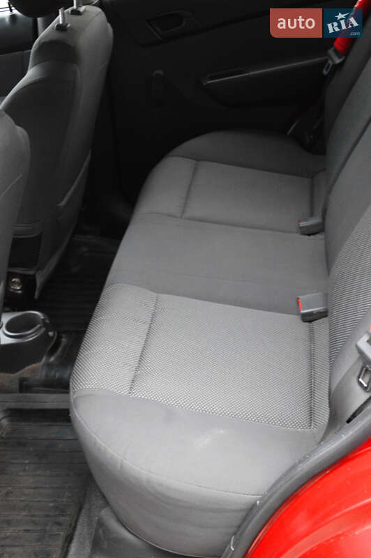 Седан Chevrolet Aveo 2006 в Павлограде