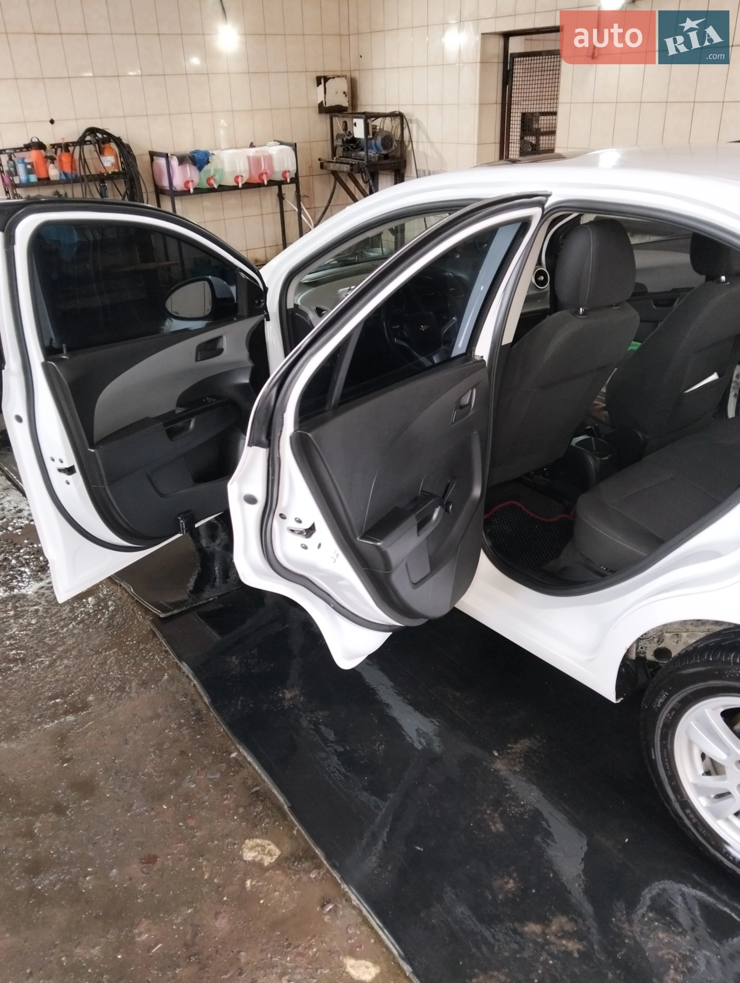 2013 Chevrolet Aveo - мініатюра 11