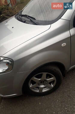 Седан Chevrolet Aveo 2011 в Александрие