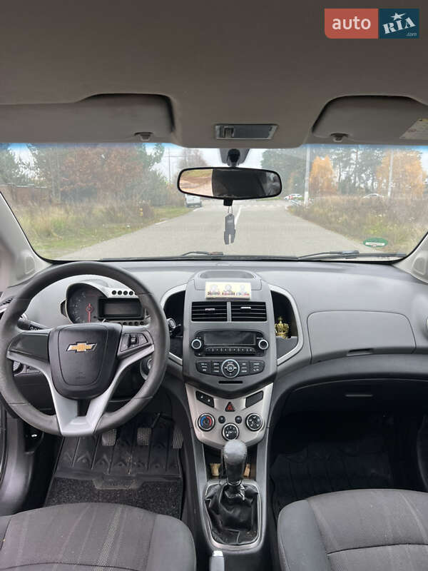 Седан Chevrolet Aveo 2012 в Киеве