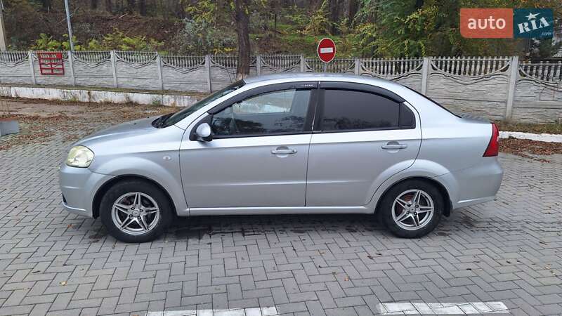 Седан Chevrolet Aveo 2006 в Запоріжжі