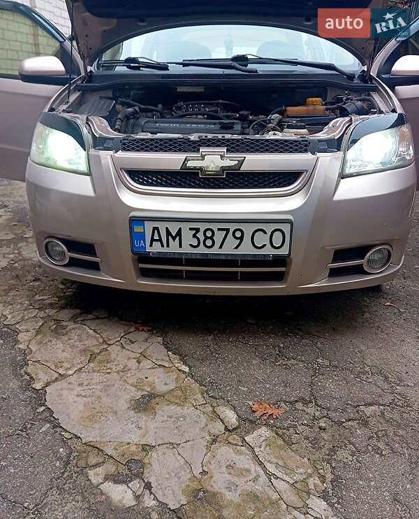Седан Chevrolet Aveo 2007 в Коростышеве