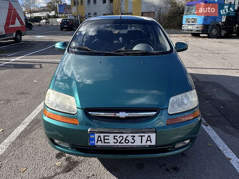 Хэтчбек Chevrolet Aveo 2005 в Днепре