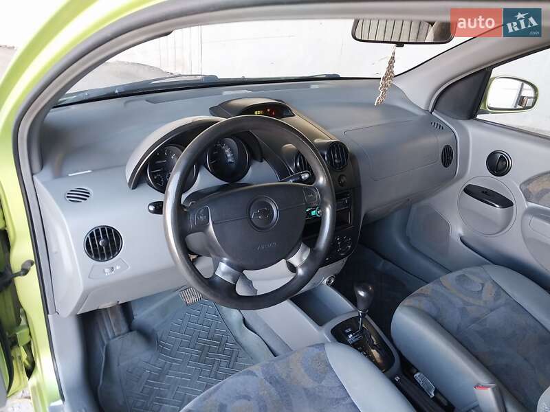 Хэтчбек Chevrolet Aveo 2005 в Николаеве