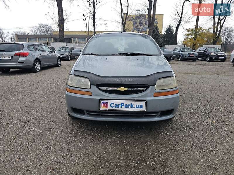 Седан Chevrolet Aveo 2004 в Каменском