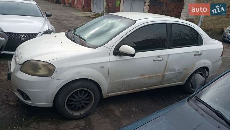 Седан Chevrolet Aveo 2007 в Киеве