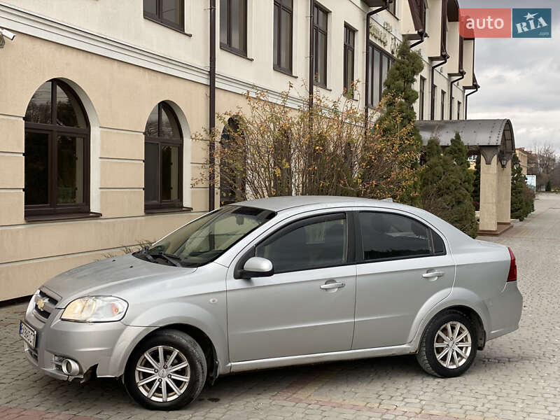 Седан Chevrolet Aveo 2007 в Дунаевцах