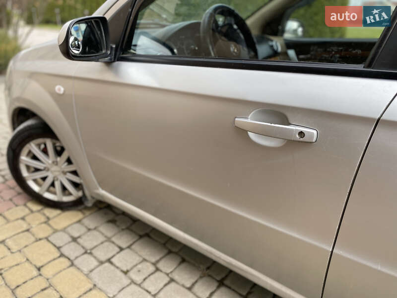 Седан Chevrolet Aveo 2007 в Дунаевцах