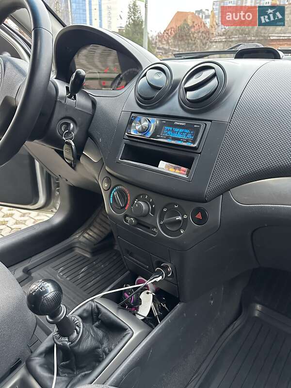 Седан Chevrolet Aveo 2008 в Харкові