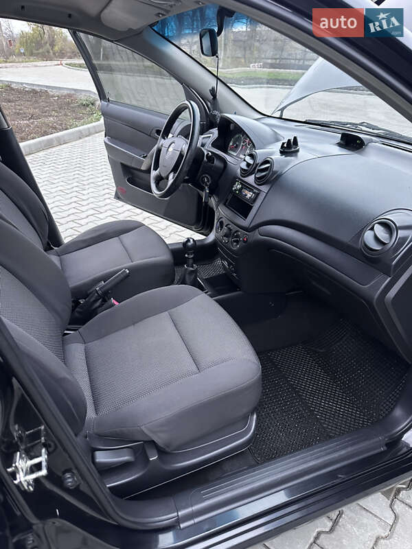 Седан Chevrolet Aveo 2006 в Врадиевке