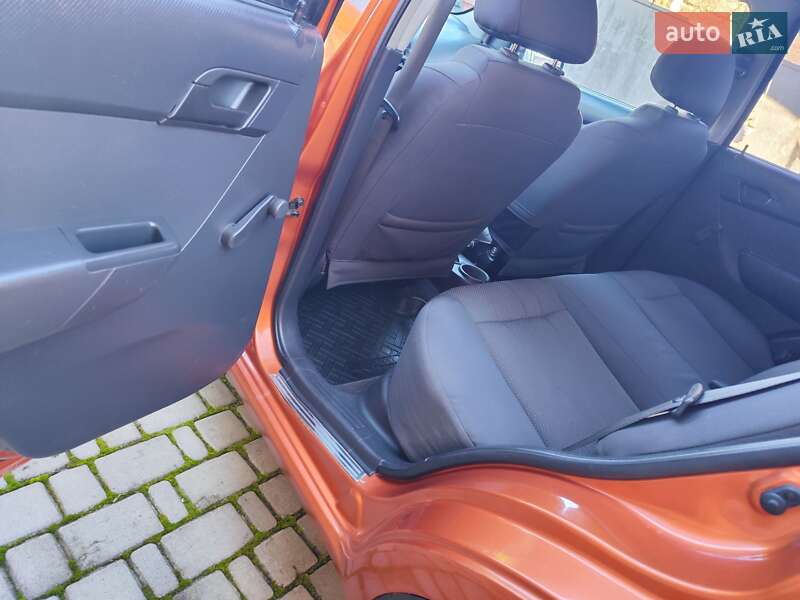 Седан Chevrolet Aveo 2006 в Бердичеві