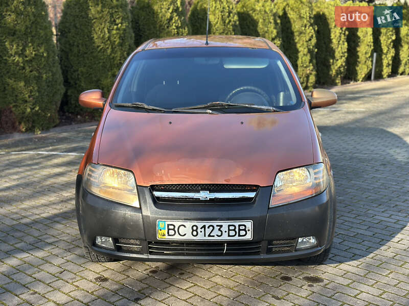Седан Chevrolet Aveo 2006 в Львове