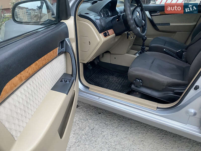 Седан Chevrolet Aveo 2008 в Каменец-Подольском