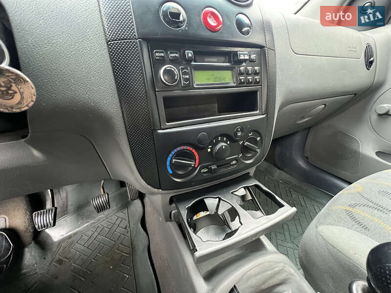 Седан Chevrolet Aveo 2004 в Виннице фото 34 Седан Chevrolet Aveo 2004 в Виннице