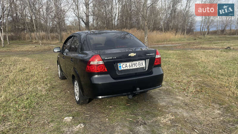 Седан Chevrolet Aveo 2010 в Черкассах