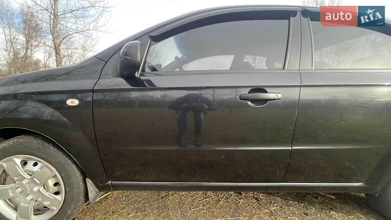 Седан Chevrolet Aveo 2010 в Черкассах