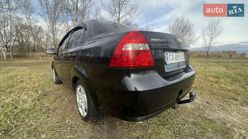 Седан Chevrolet Aveo 2010 в Черкассах