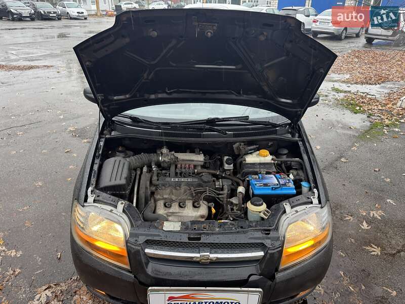 Хэтчбек Chevrolet Aveo 2006 в Киеве
