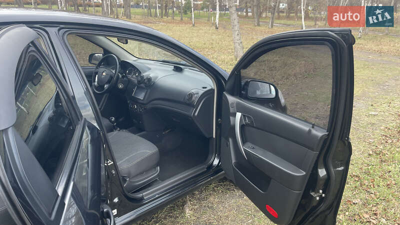 Седан Chevrolet Aveo 2010 в Черкассах
